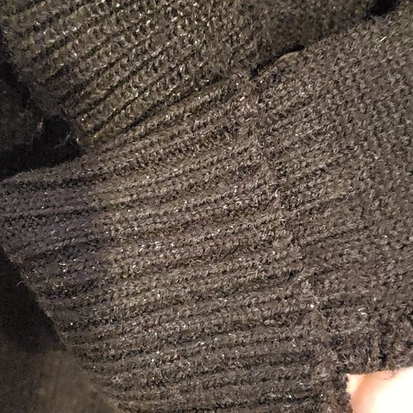 Black long sweater with sparkle ruffle front and tie closure Girls  Size S 7/8 - Picture 3 of 3